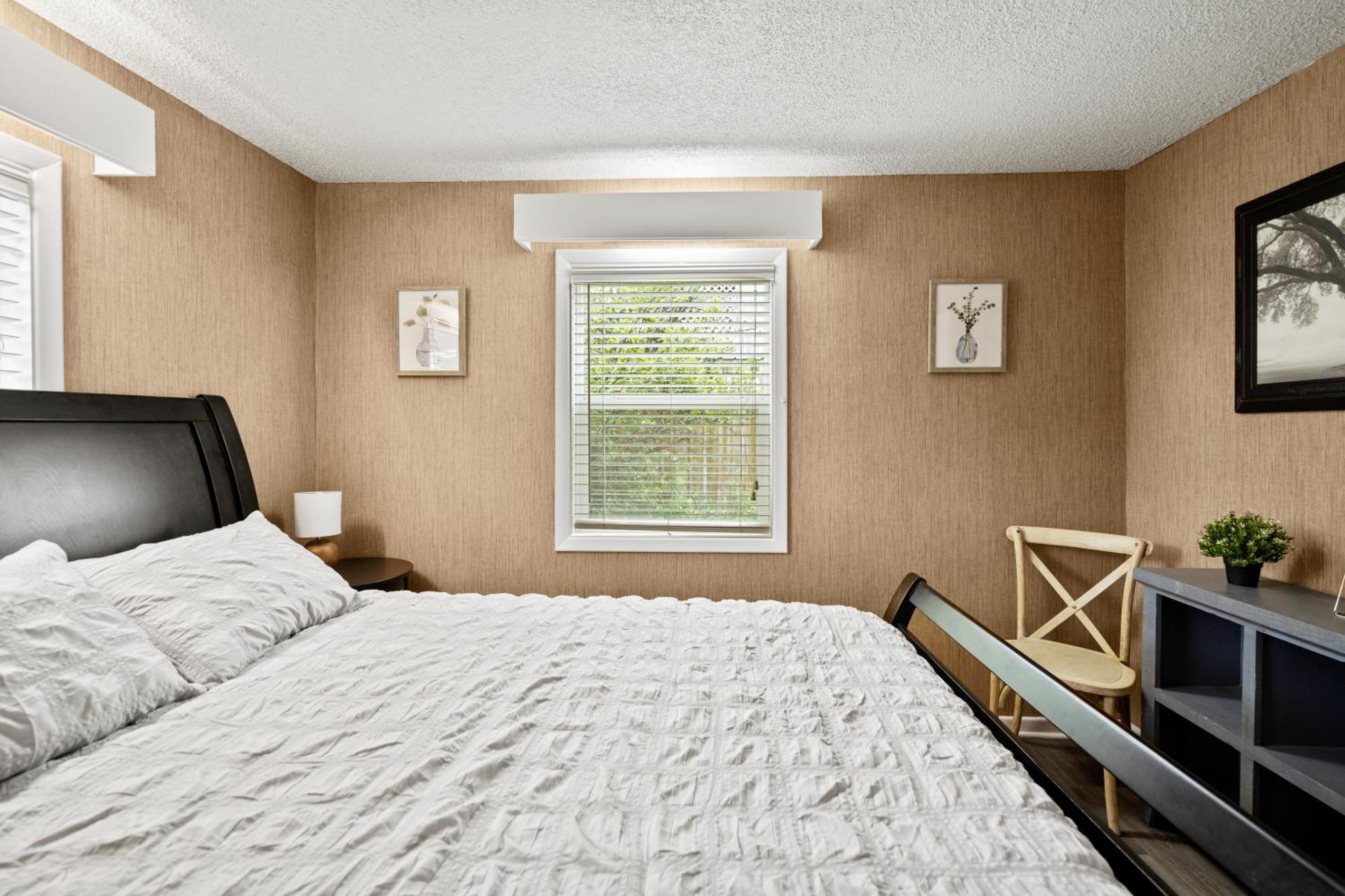 Peach Street Super Suite Medford Exterior photo